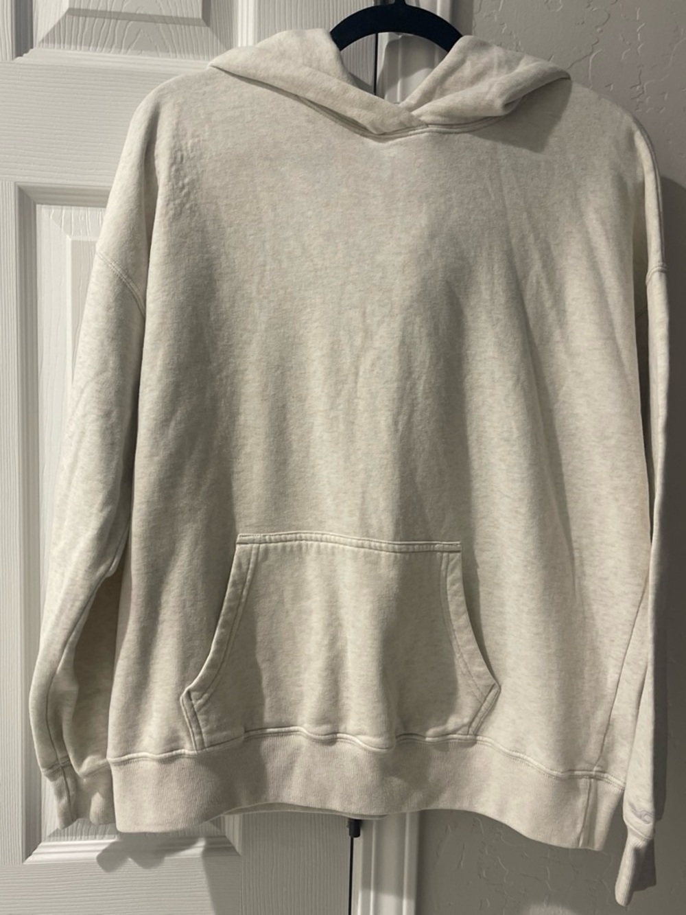 Hollister Men's Hooded Sweatshirt - Light Cream